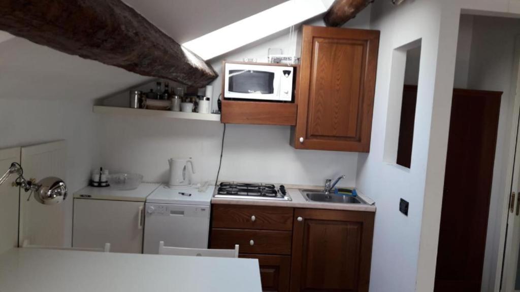 Cozy Attico Dei Furlani Up 4 Persons, Wifi And A/C Appartement Venetië Buitenkant foto